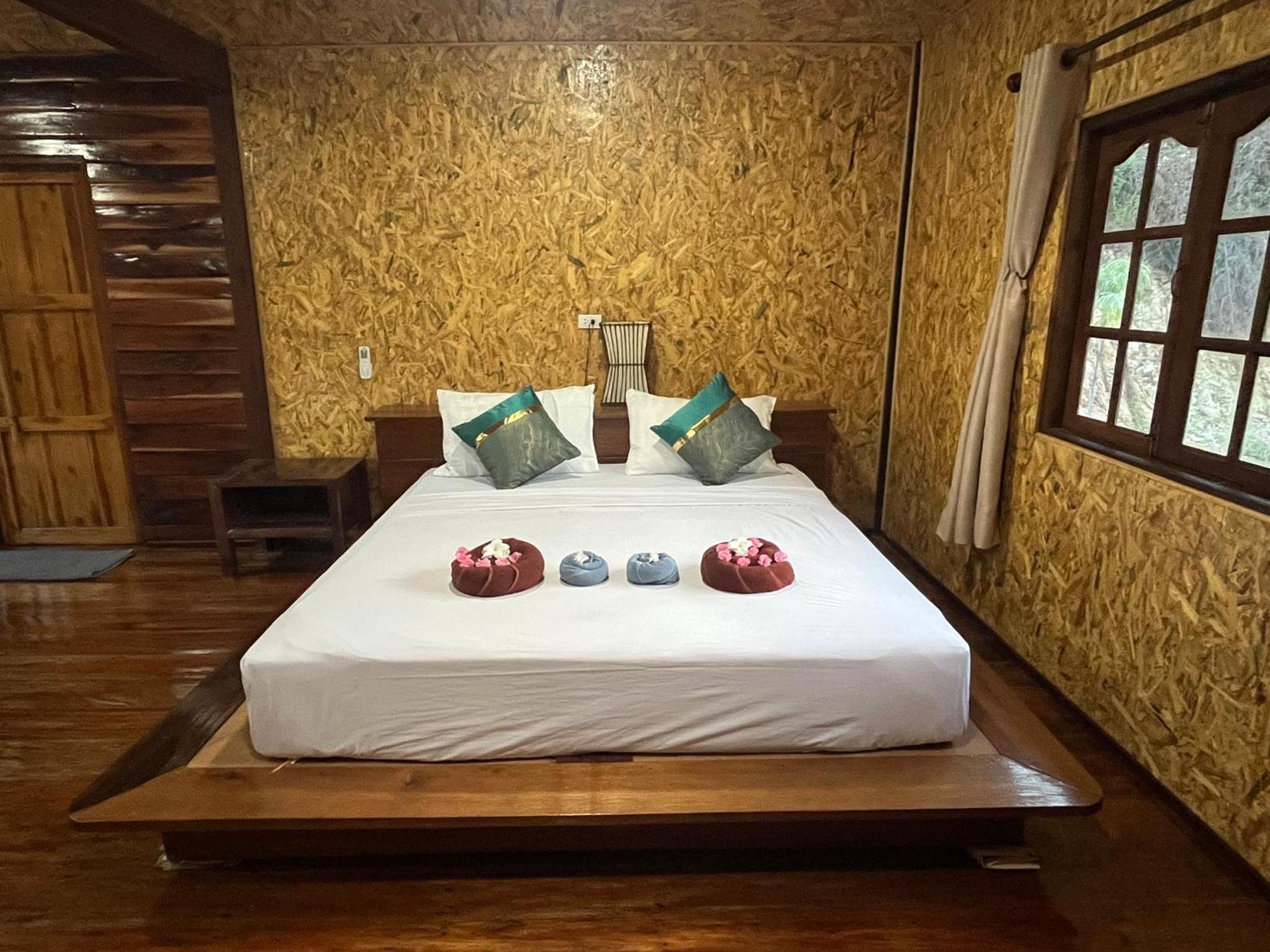 Koh Jum Home Stay Eksteriør bilde