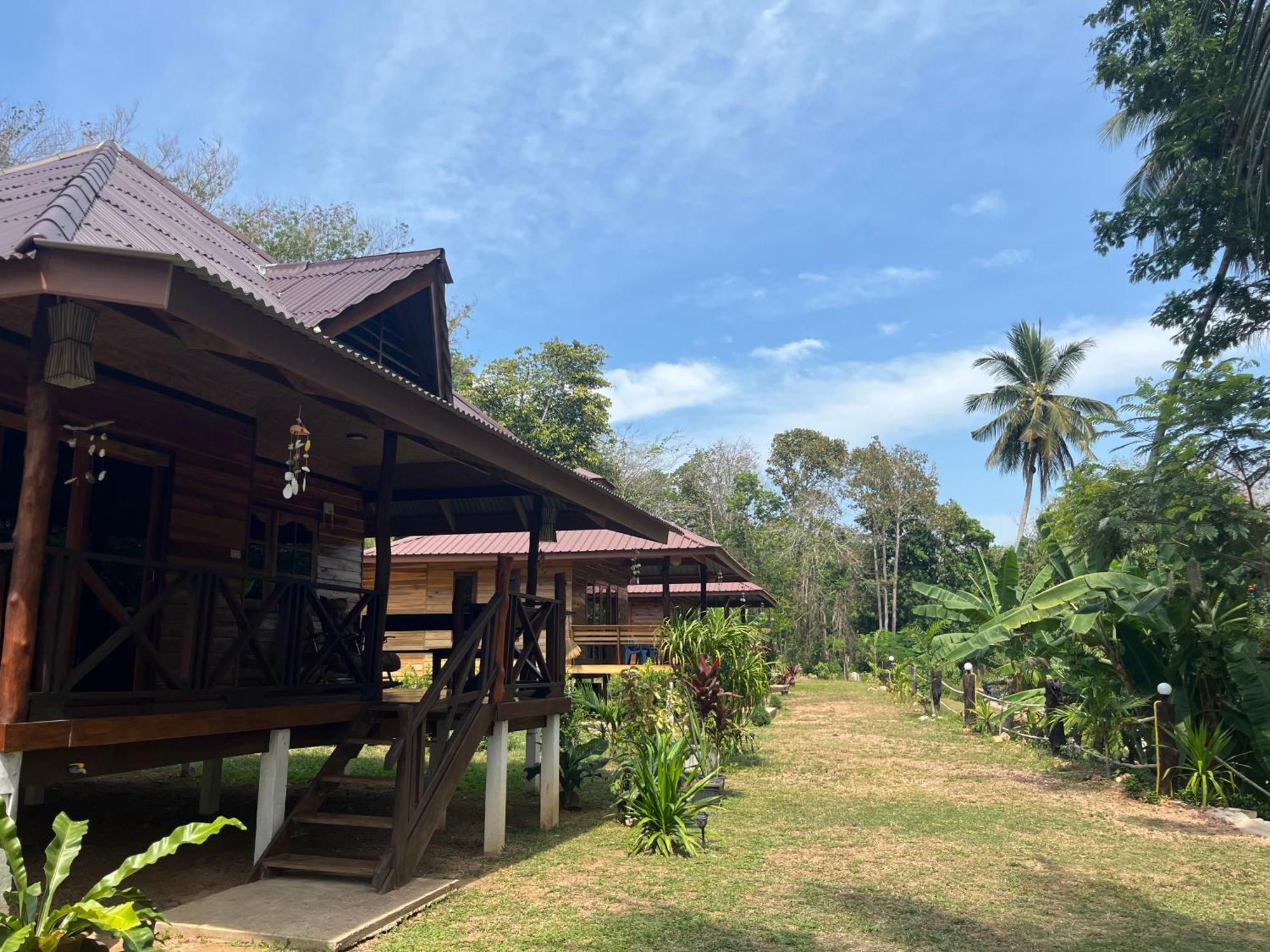 Koh Jum Home Stay Eksteriør bilde